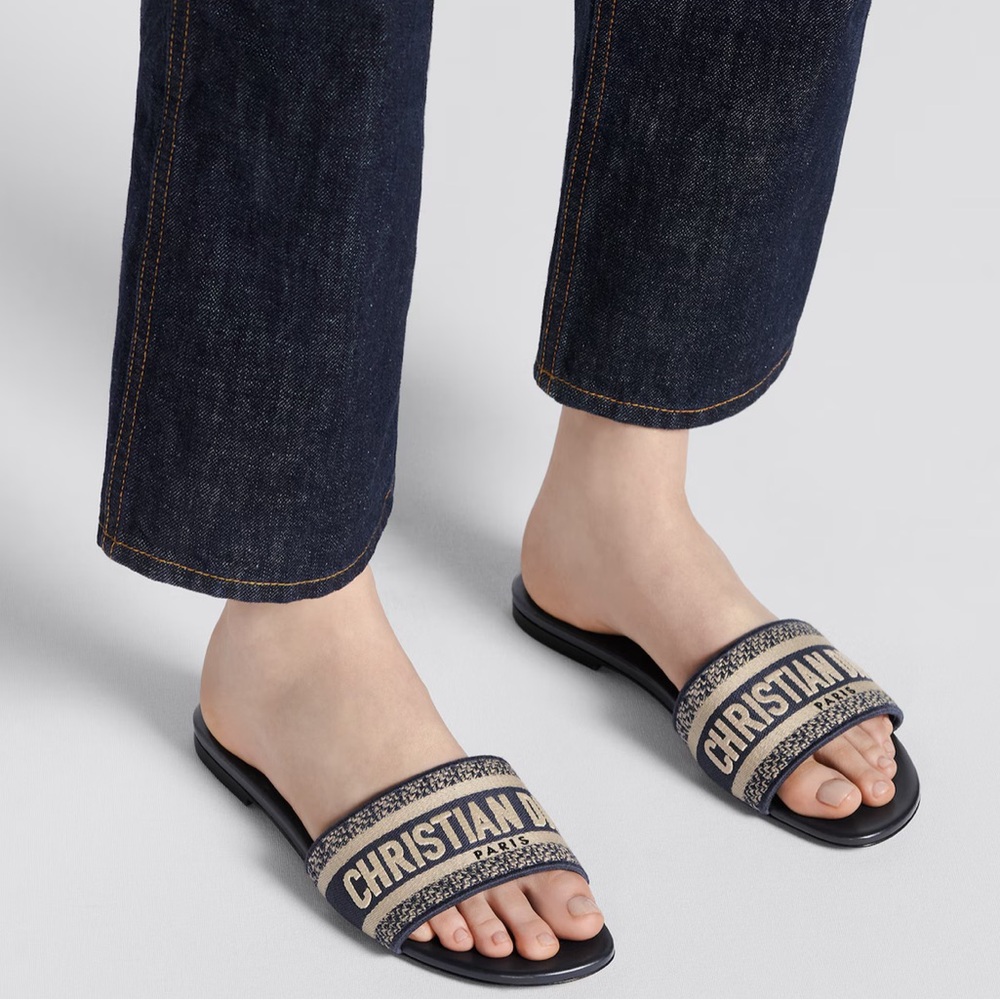 Dior slides